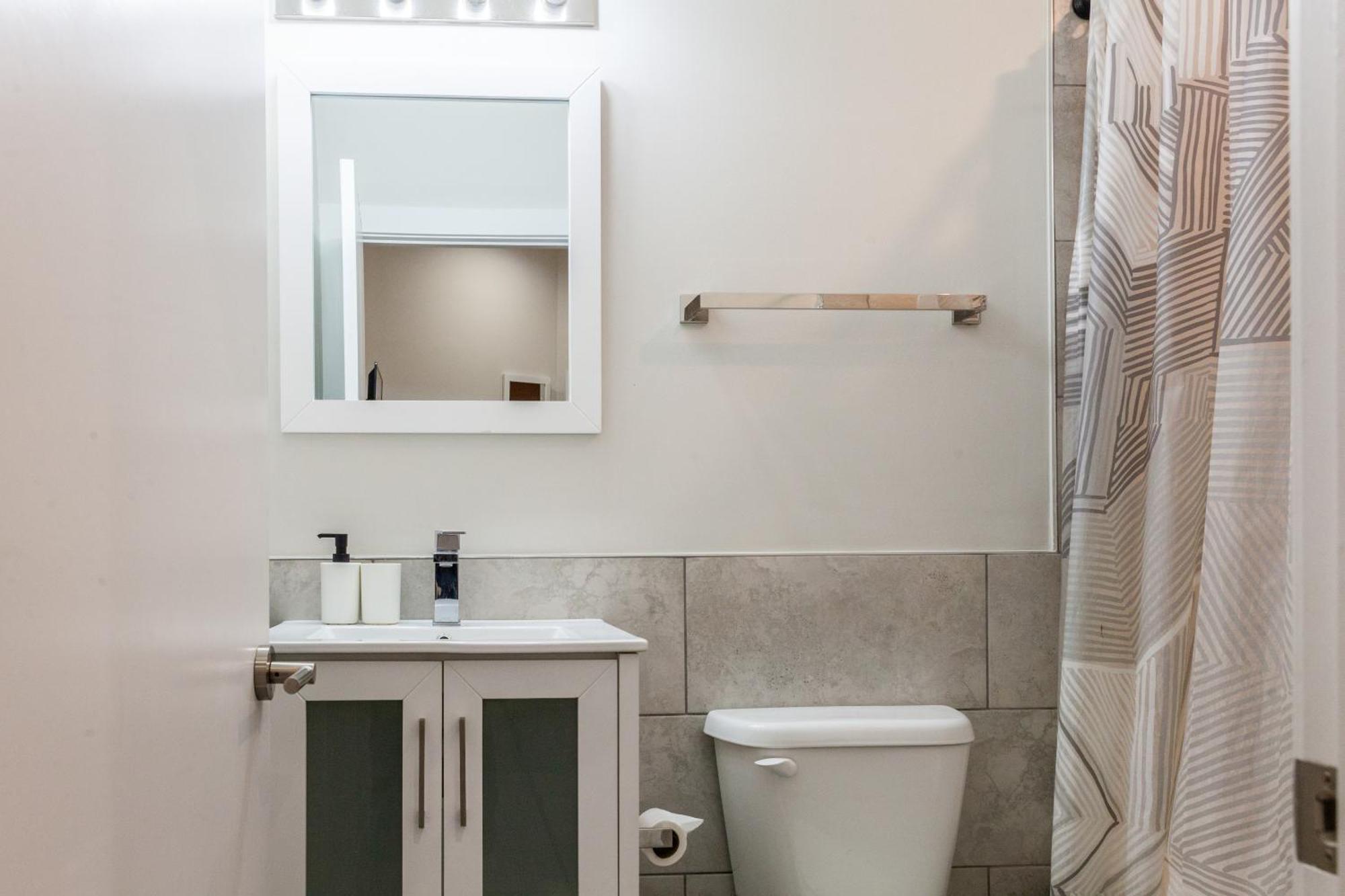 Modern 3br Wdsleeps 8kingbeds Philadelphia