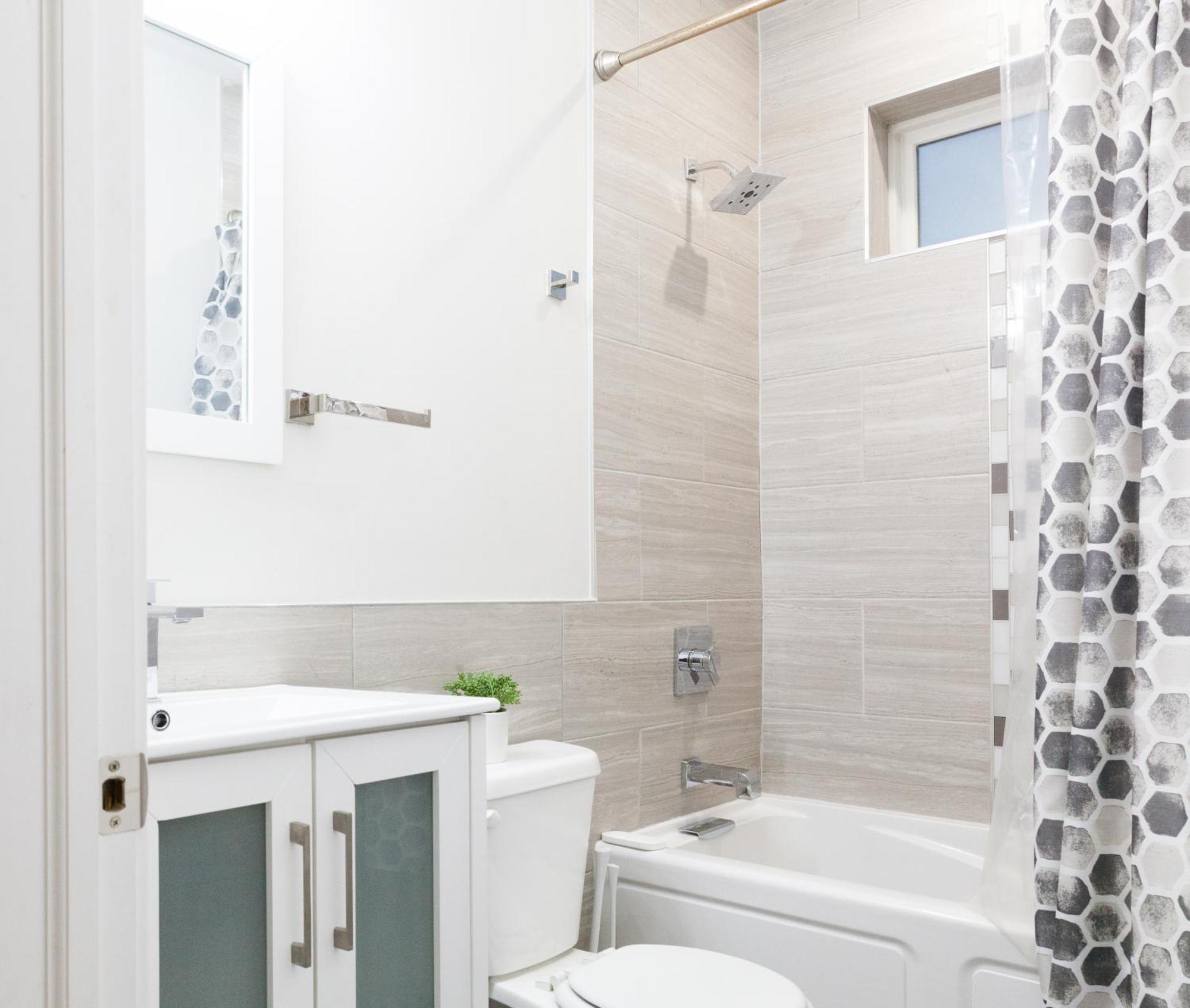 Modern 3br Wdsleeps 8kingbeds Apartamento *